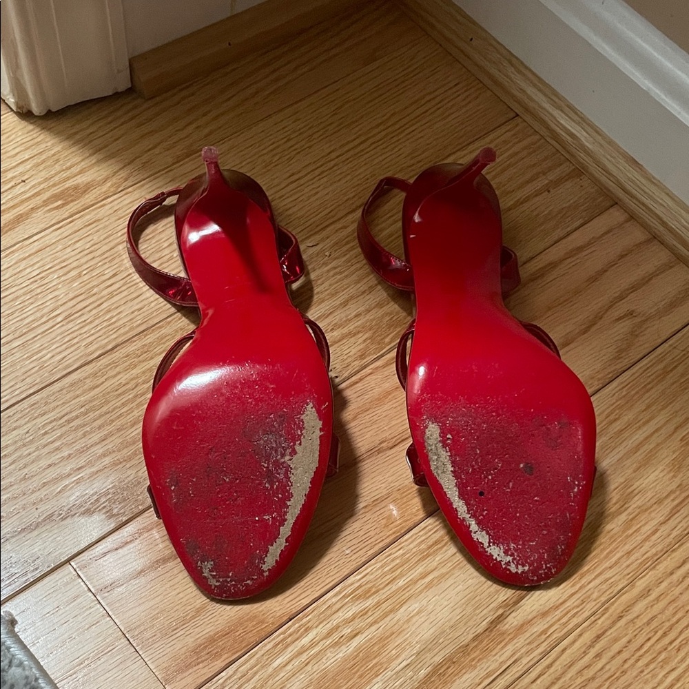 Christian Louboutin Shiny Red Heels - Picture 3 of 3